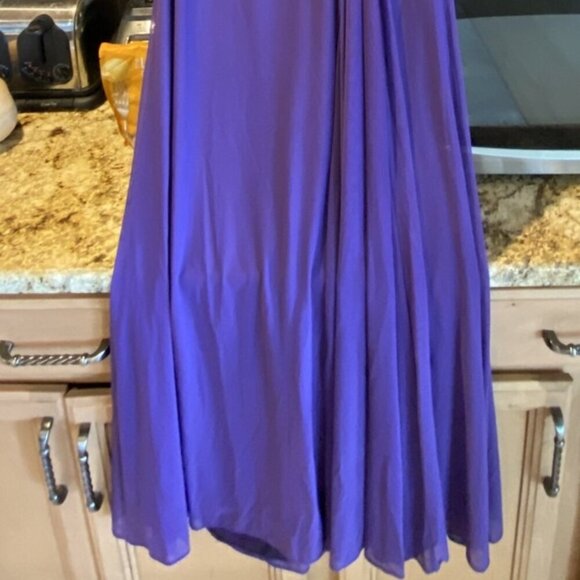 SALE NWT Clarisse M6531 Formal Gown Purple size 6 - Picture 9 of 9
